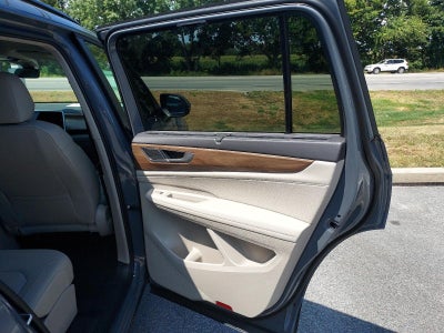 2026 Volkswagen Atlas 2.0T SE w/Technology 4MOTION