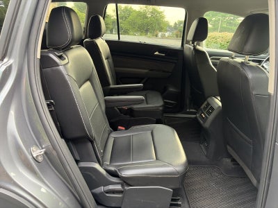 2022 Volkswagen Atlas 2.0T SE w/Technology 4MOTION