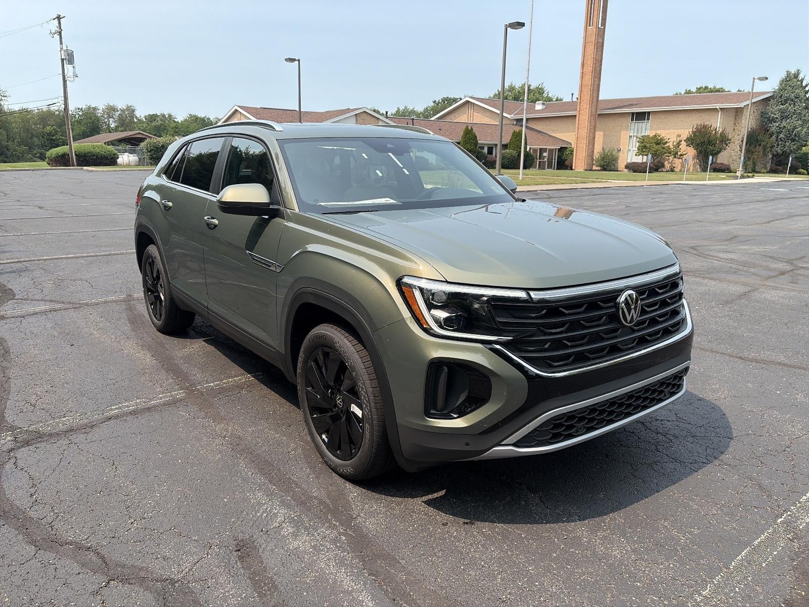 2026 Volkswagen Atlas Cross Sport 2.0T SE w/Technology 4MOTION
