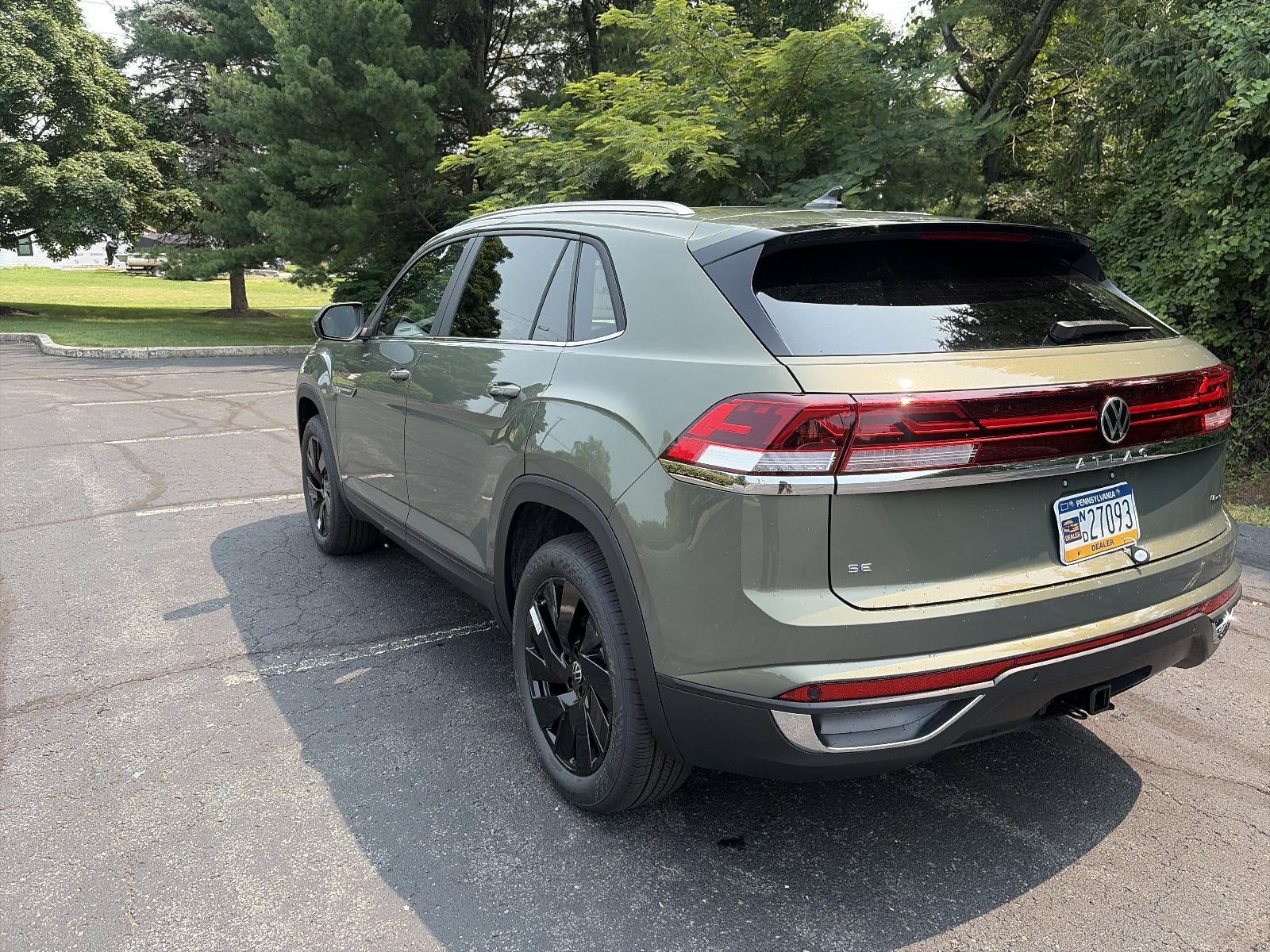 2026 Volkswagen Atlas Cross Sport 2.0T SE w/Technology 4MOTION