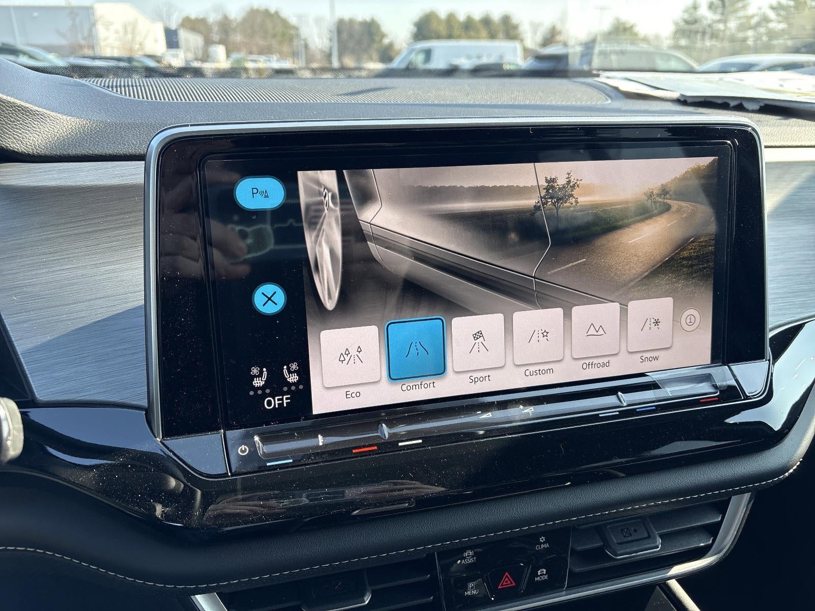 2026 Volkswagen Atlas Cross Sport 2.0T SE w/Technology 4MOTION