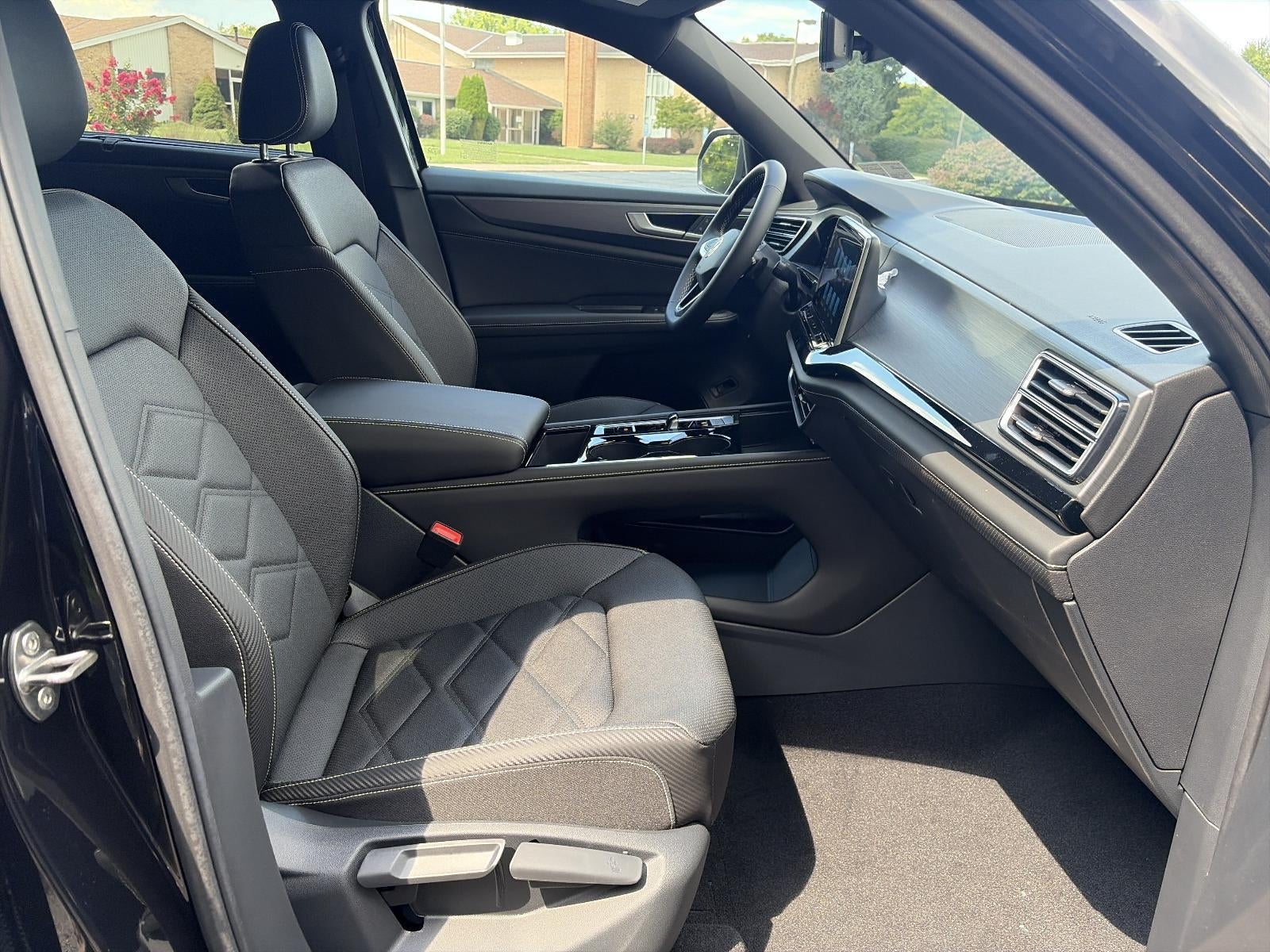 2026 Volkswagen Atlas Cross Sport 2.0T SE w/Technology 4MOTION