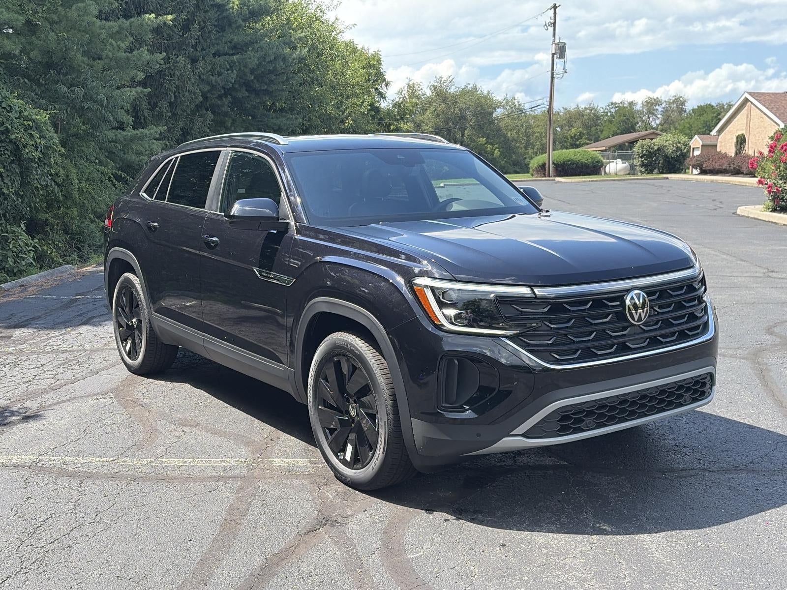 2026 Volkswagen Atlas Cross Sport 2.0T SE w/Technology 4MOTION