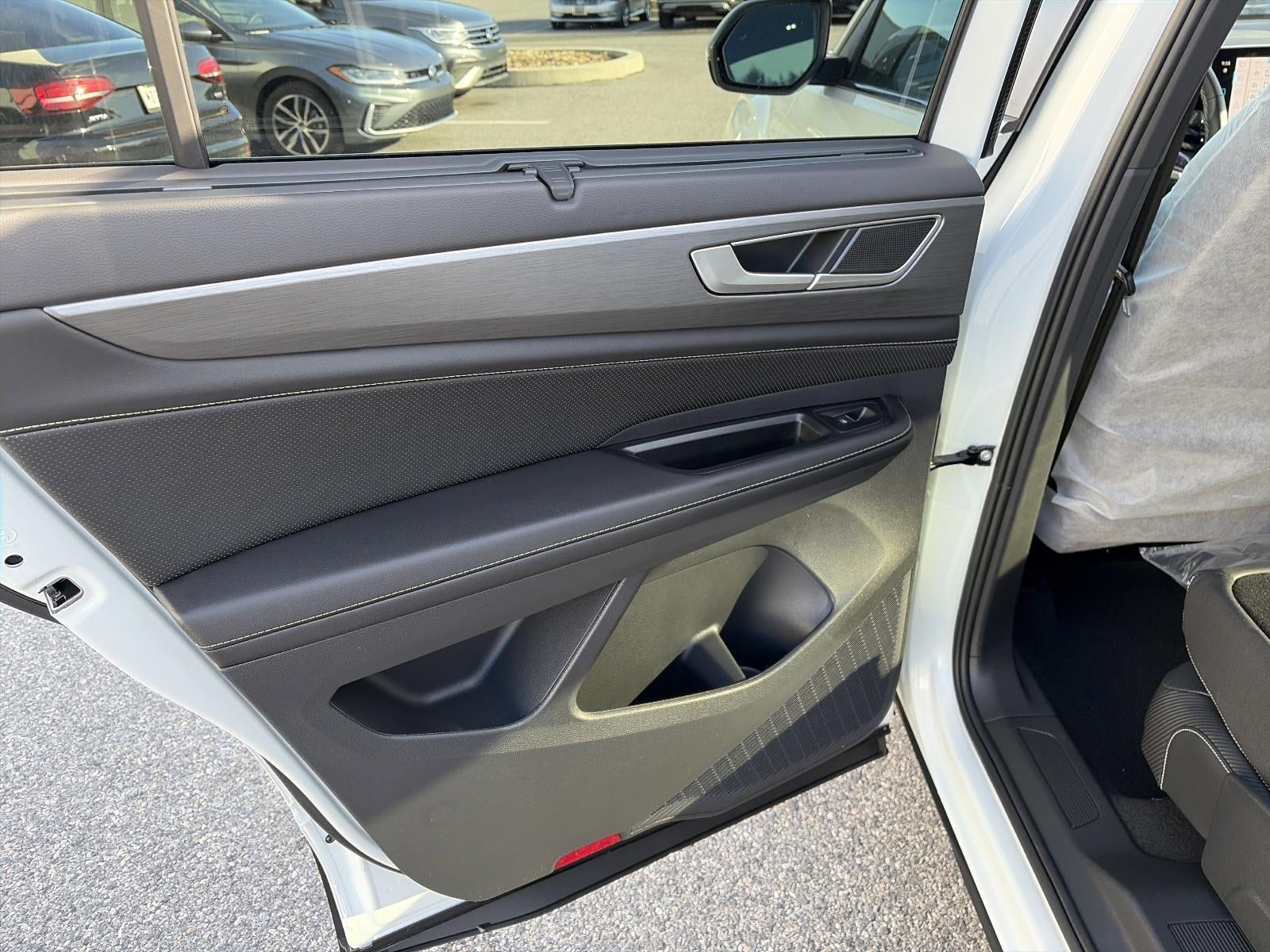 2026 Volkswagen Atlas Cross Sport 2.0T SE w/Technology 4MOTION