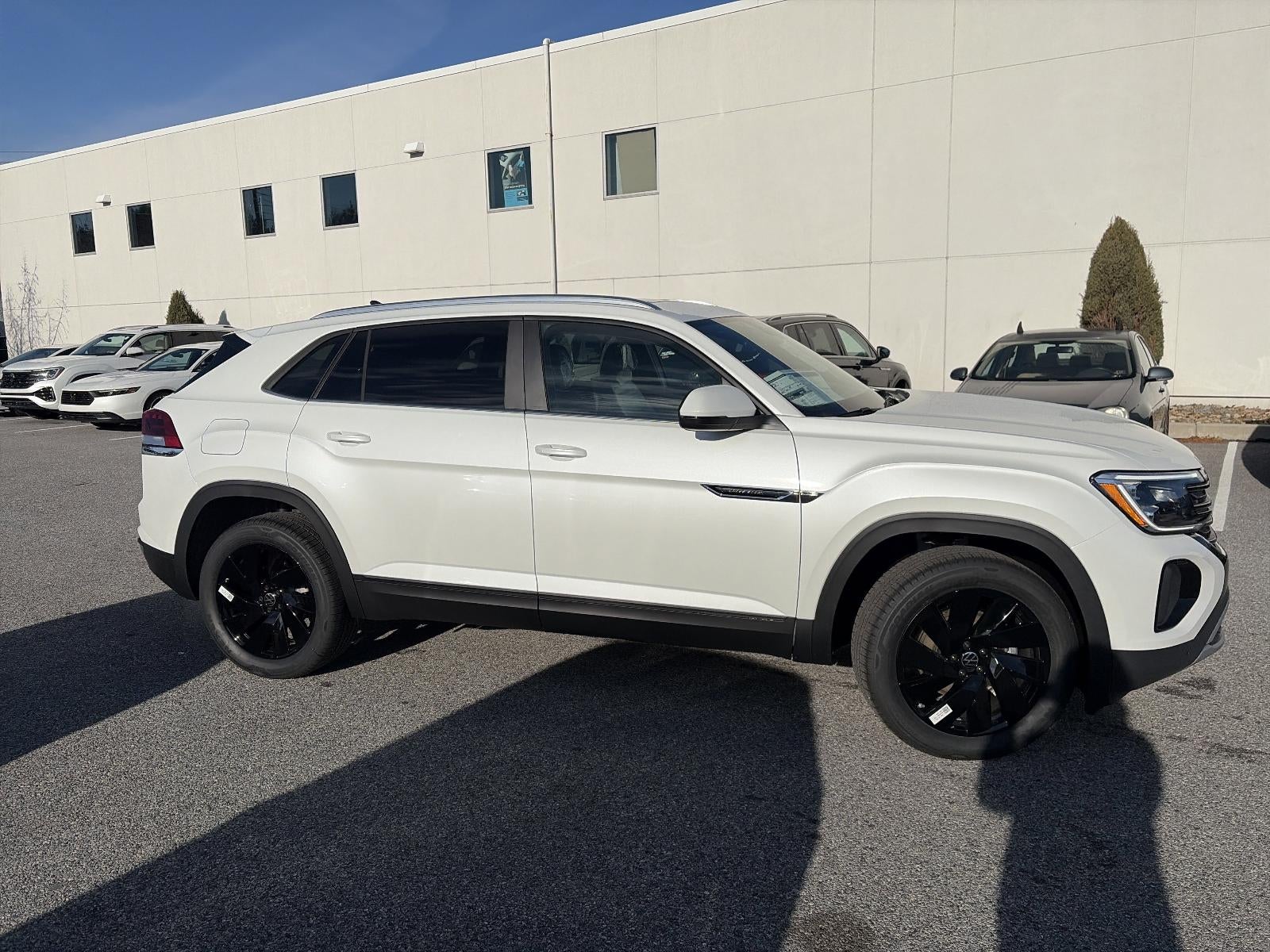 2026 Volkswagen Atlas Cross Sport 2.0T SE w/Technology 4MOTION