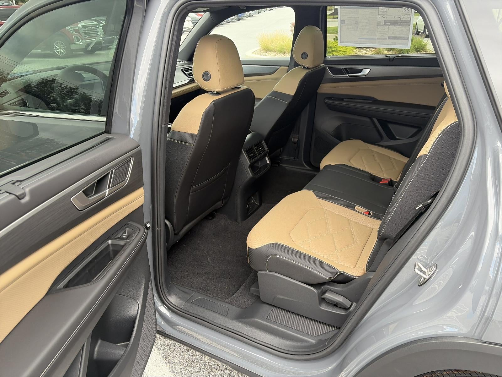 2026 Volkswagen Atlas Cross Sport 2.0T SE w/Technology 4MOTION