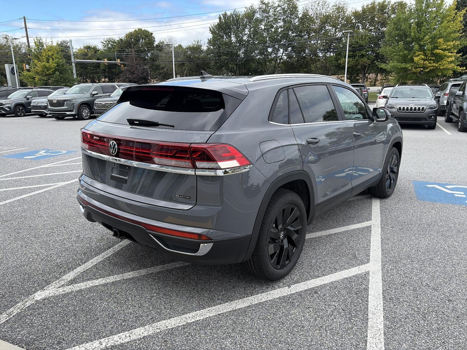 2026 Volkswagen Atlas Cross Sport 2.0T SE w/Technology 4MOTION