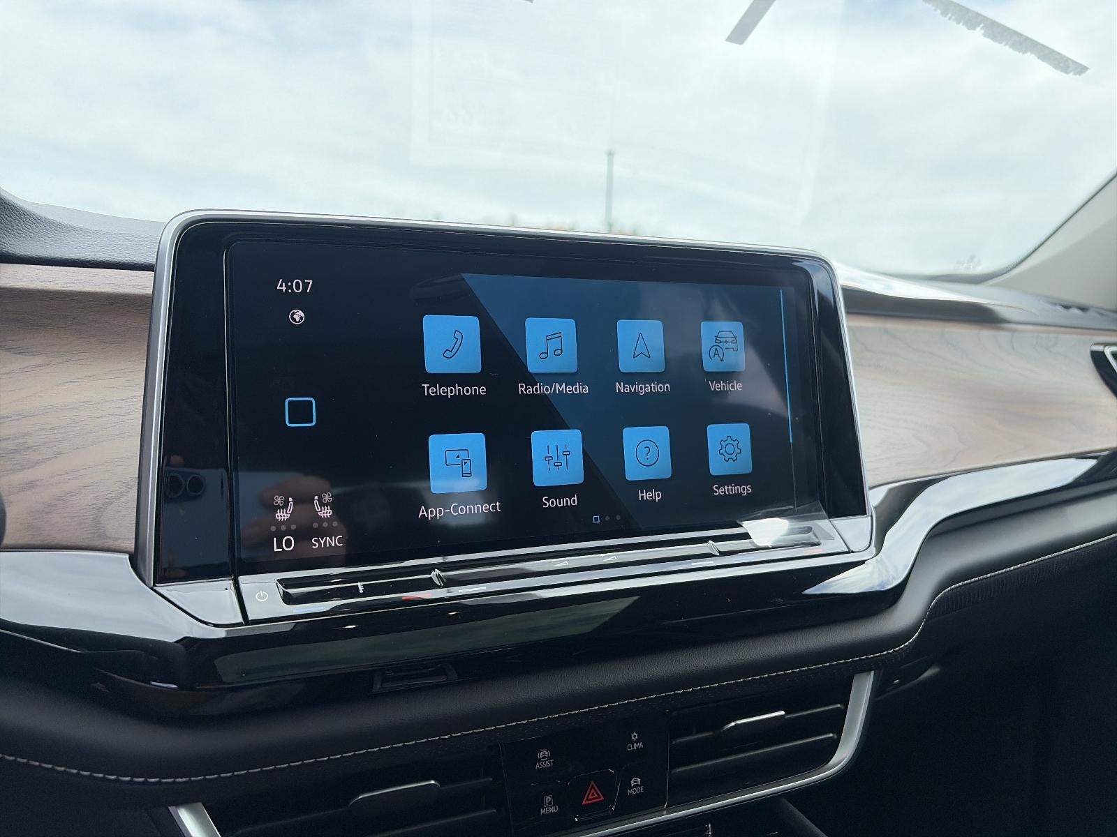 2026 Volkswagen Atlas 2.0T SE w/Technology 4MOTION