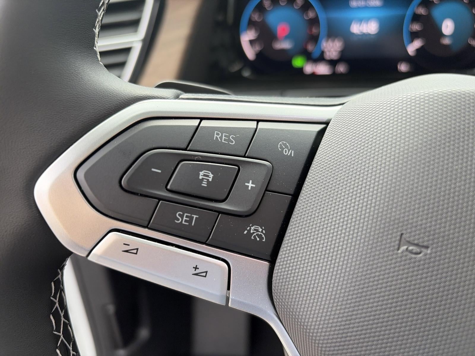 2026 Volkswagen Atlas 2.0T SE w/Technology 4MOTION
