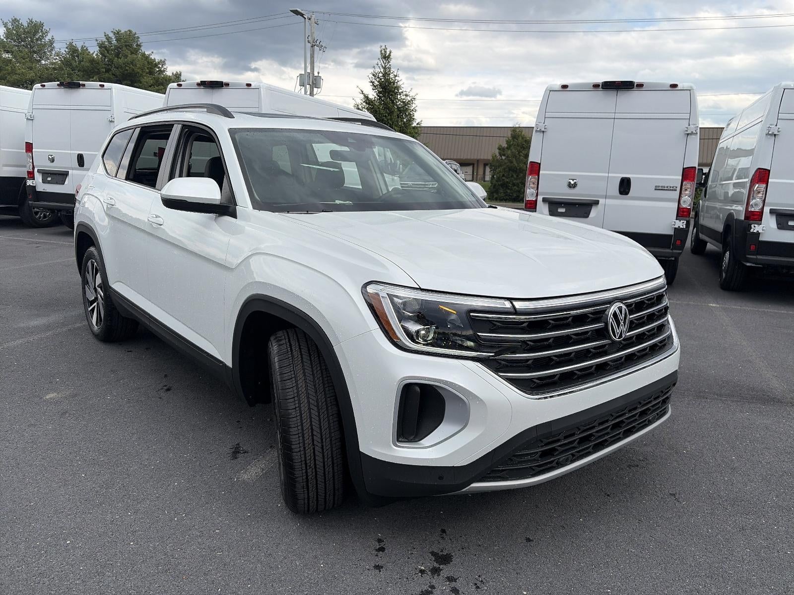 2026 Volkswagen Atlas 2.0T SE w/Technology 4MOTION