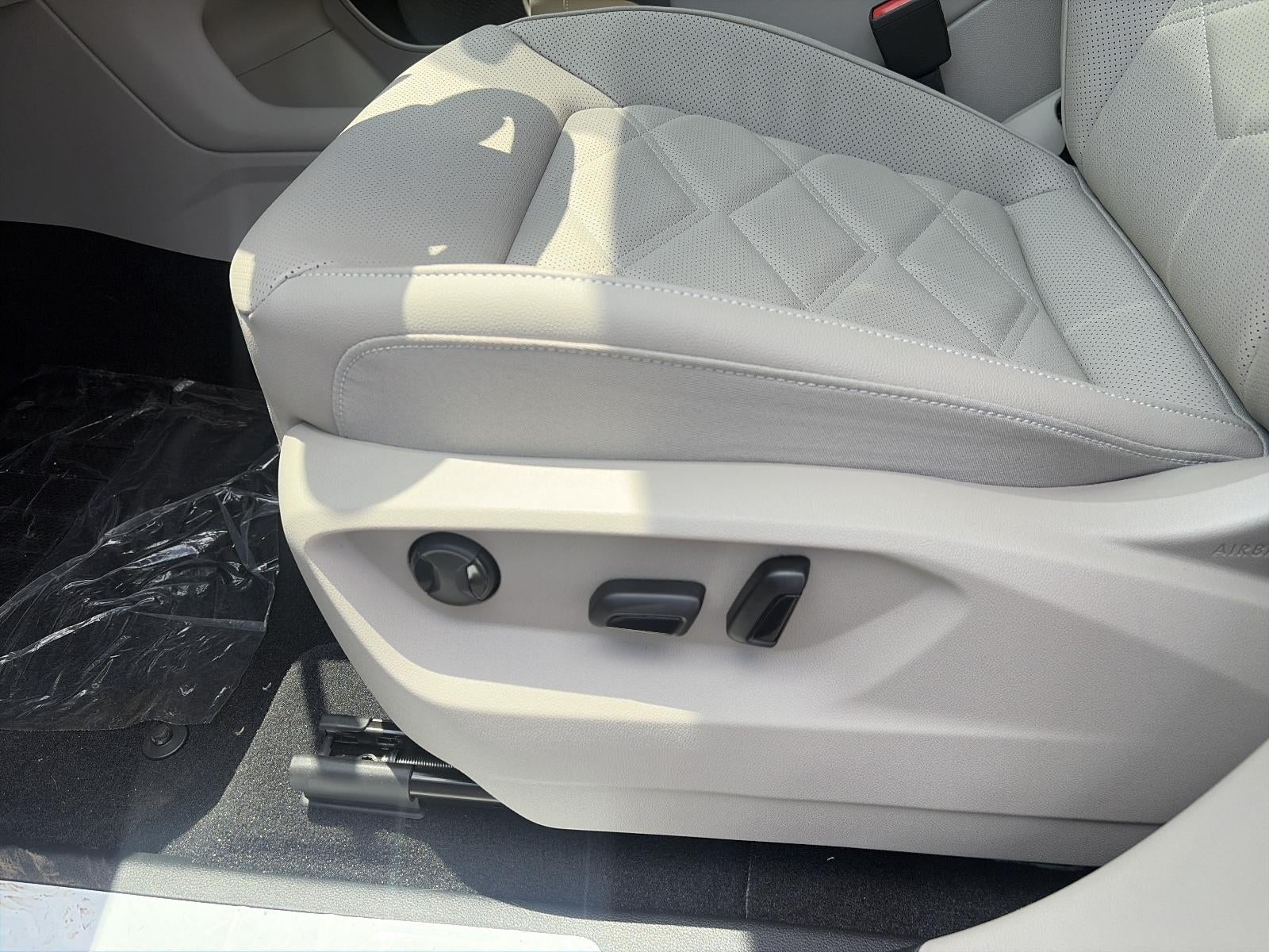2026 Volkswagen Atlas 2.0T SE w/Technology 4MOTION