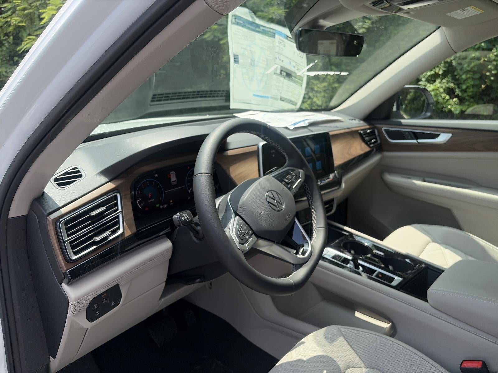 2026 Volkswagen Atlas 2.0T SE w/Technology 4MOTION