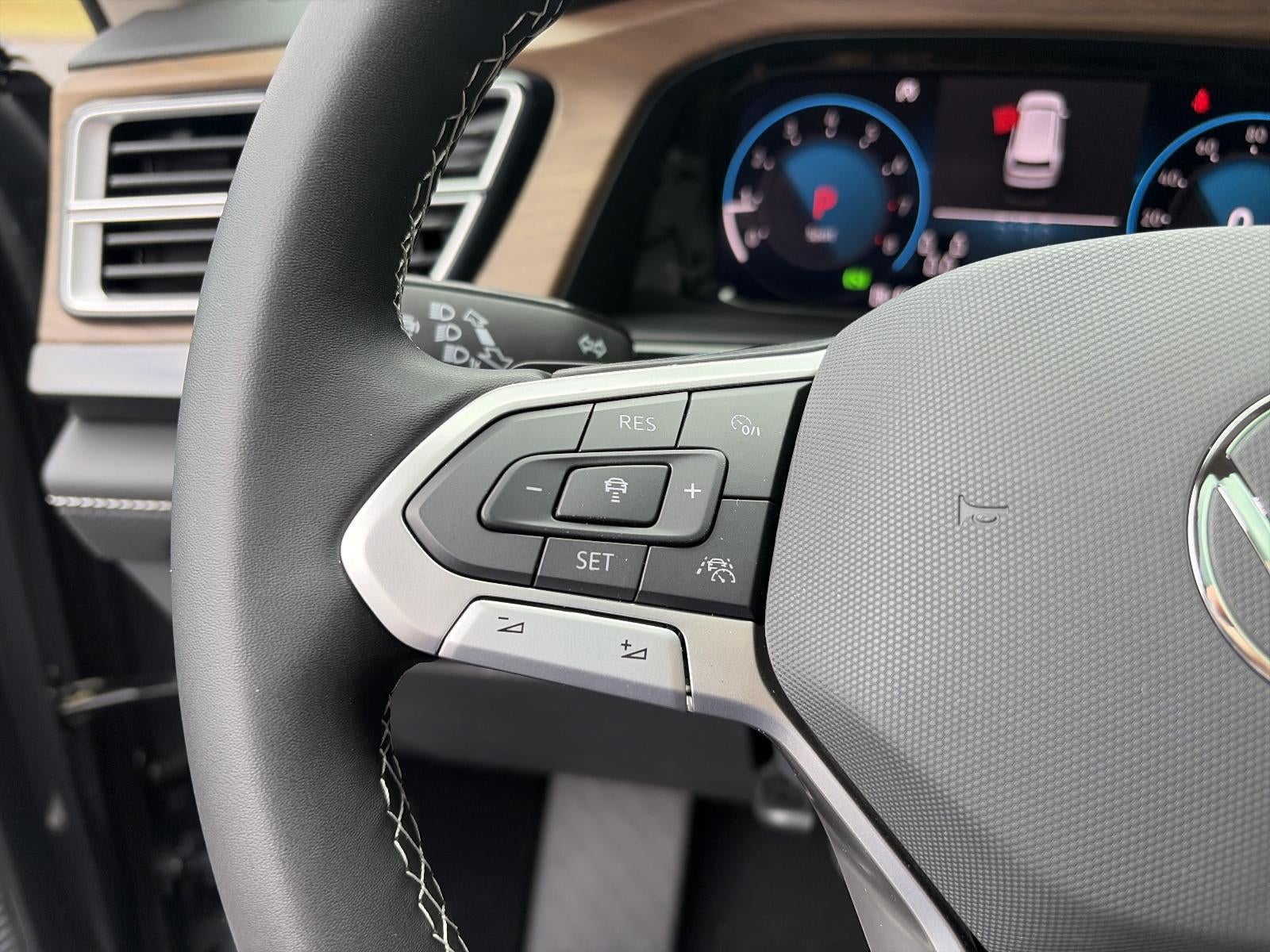 2026 Volkswagen Atlas 2.0T SE w/Technology 4MOTION