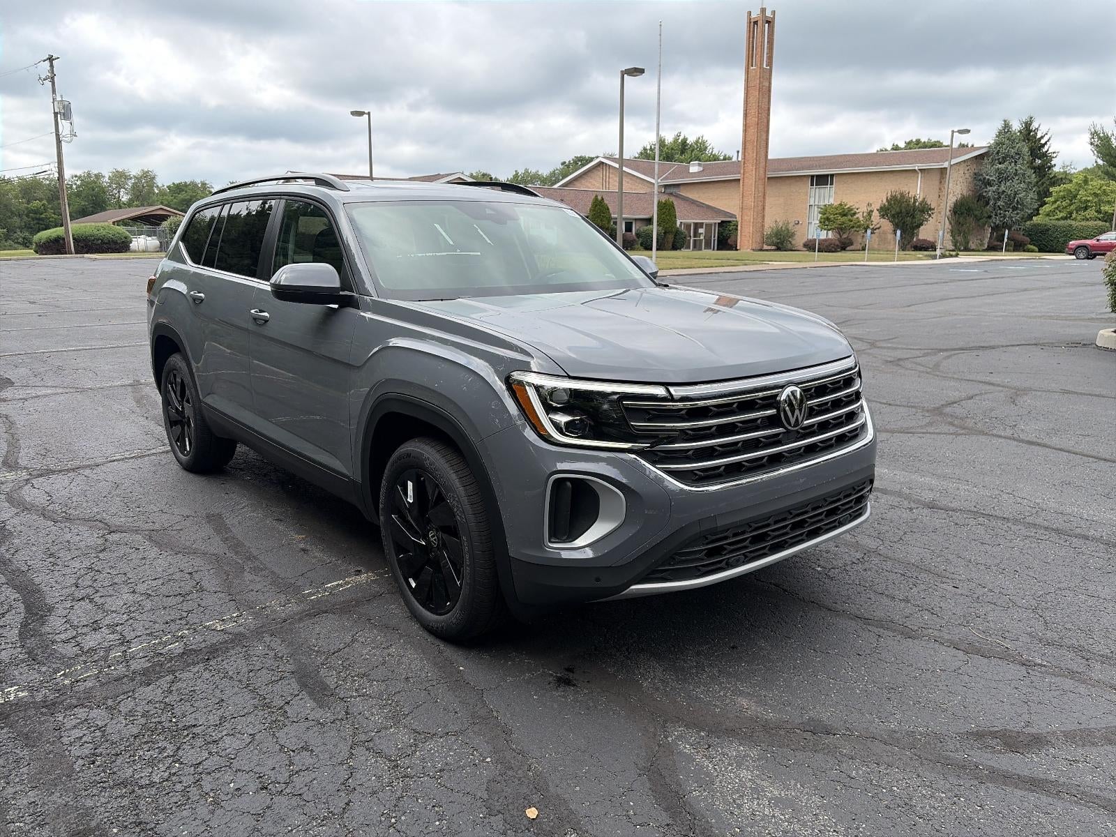 2026 Volkswagen Atlas 2.0T SE w/Technology 4MOTION