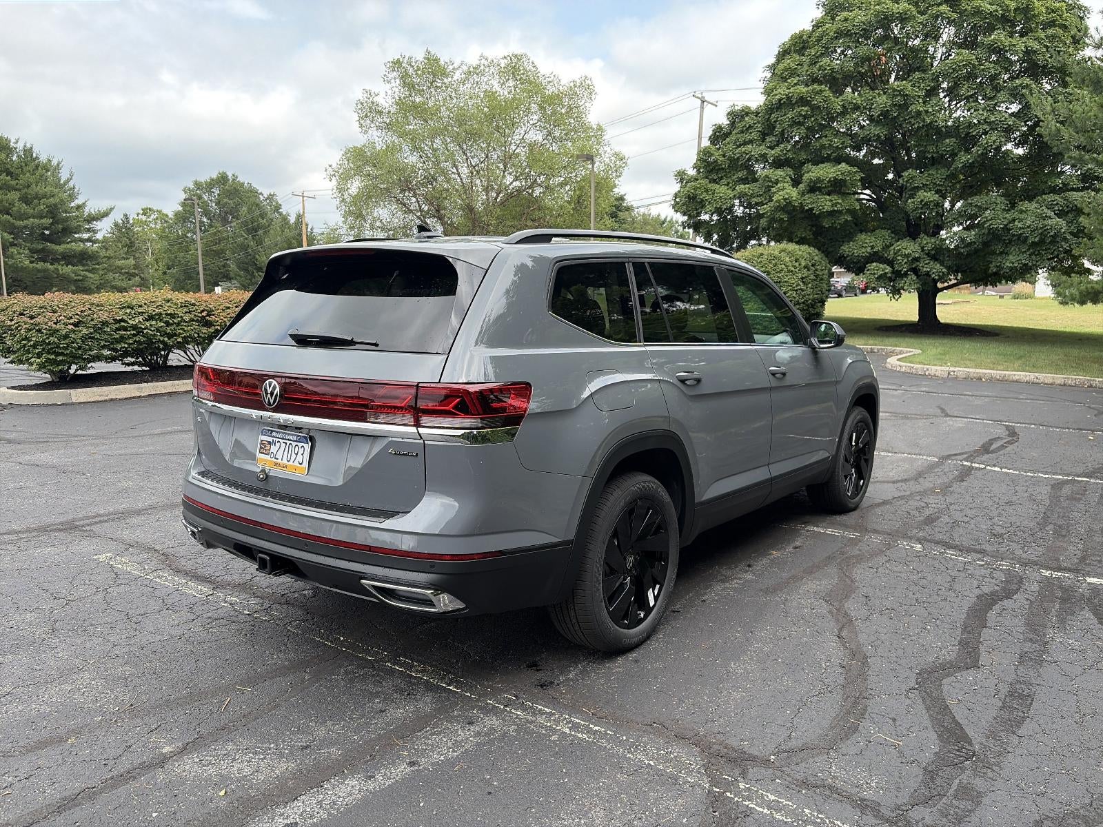 2026 Volkswagen Atlas 2.0T SE w/Technology 4MOTION