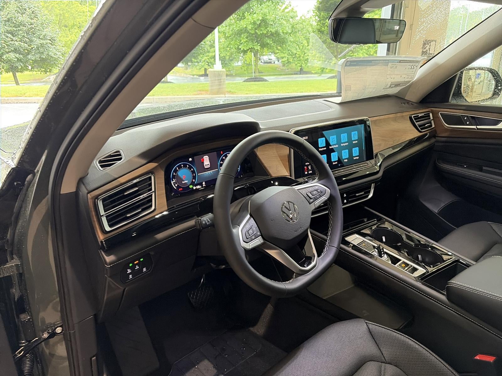 2026 Volkswagen Atlas 2.0T SE w/Technology 4MOTION