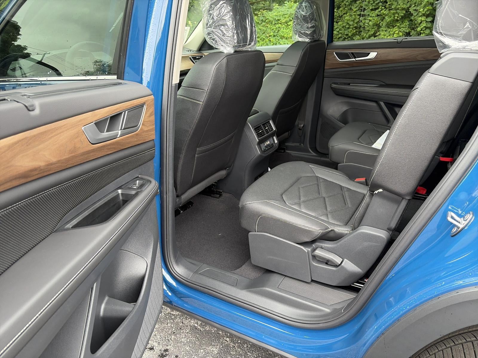 2026 Volkswagen Atlas 2.0T SE w/Technology 4MOTION
