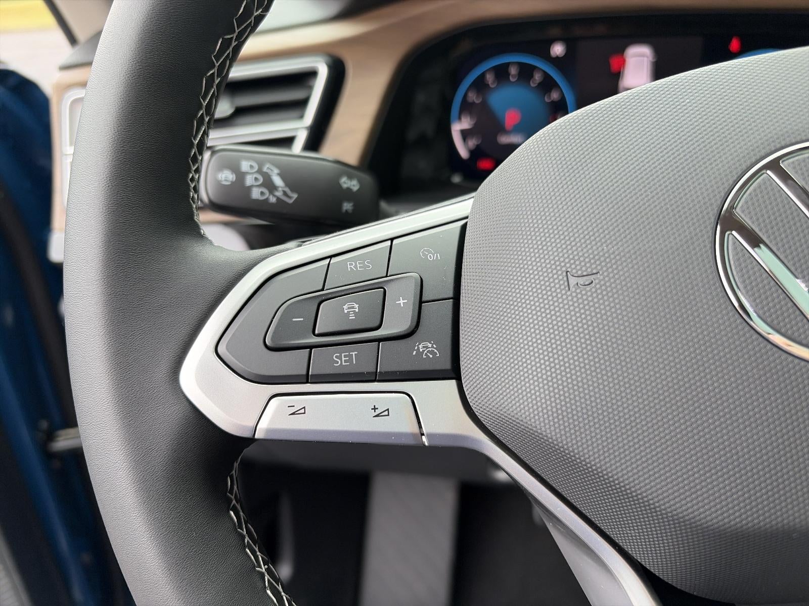 2026 Volkswagen Atlas 2.0T SE w/Technology 4MOTION