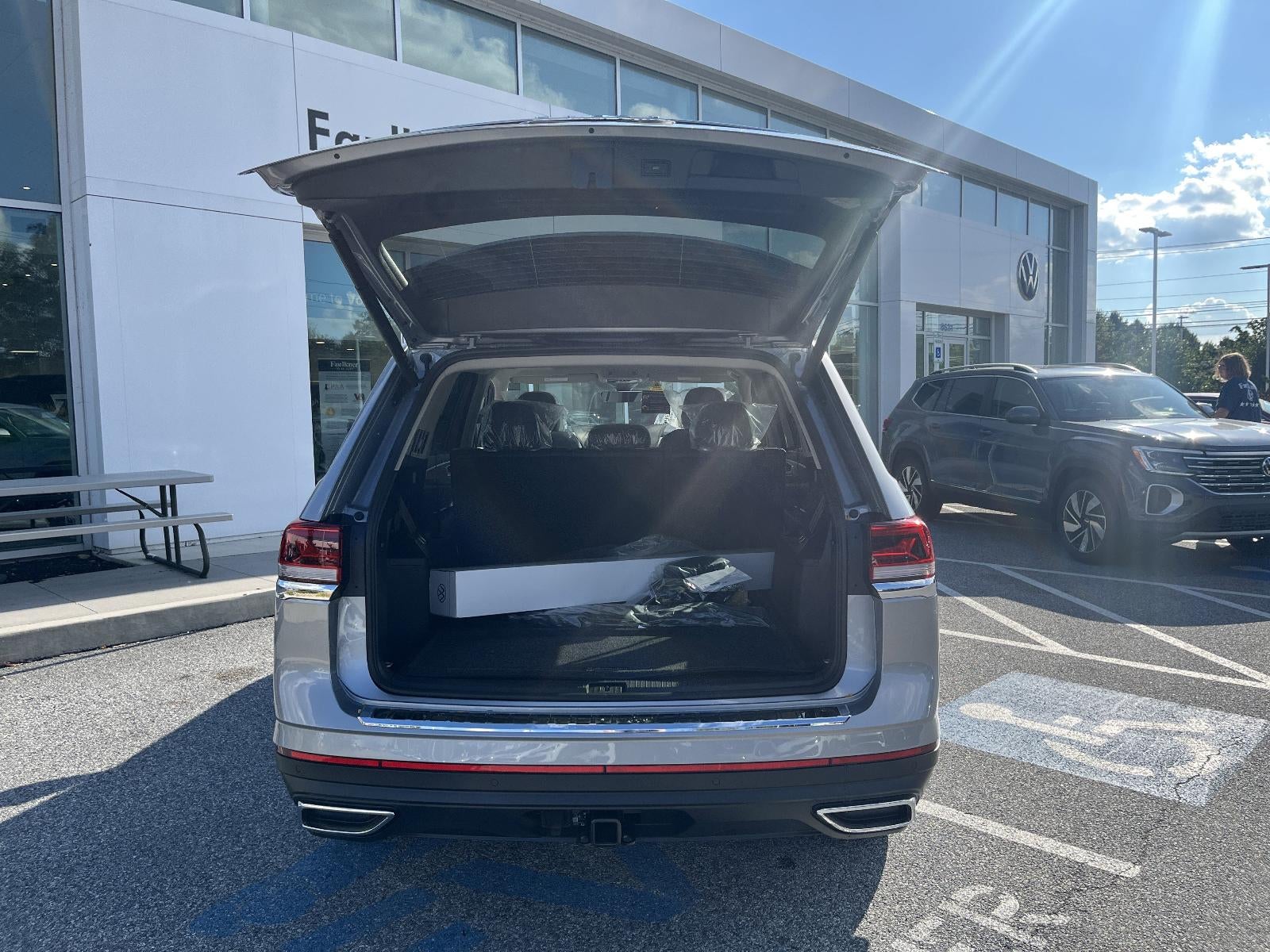 2026 Volkswagen Atlas 2.0T SE w/Technology 4MOTION