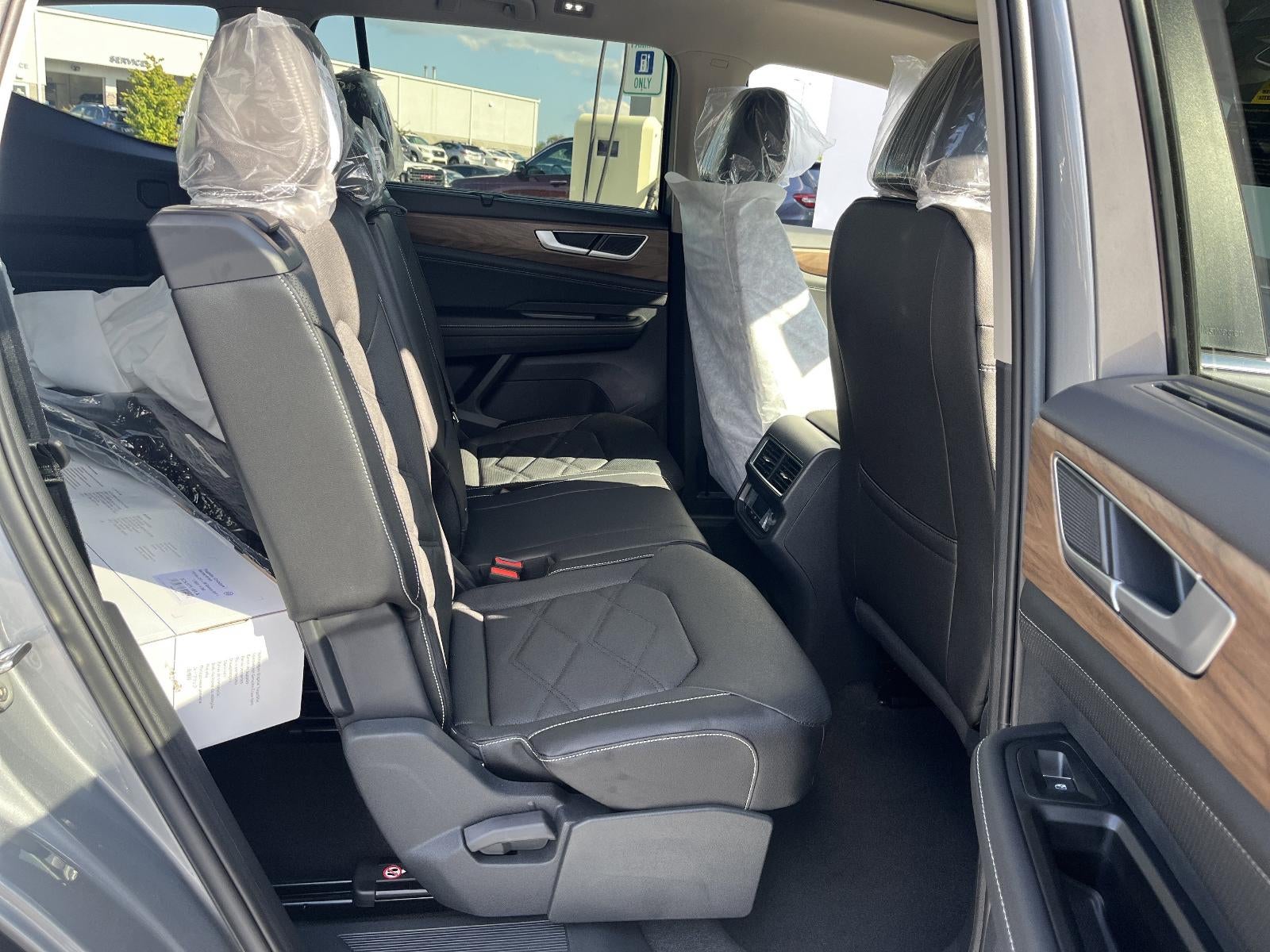 2026 Volkswagen Atlas 2.0T SE w/Technology 4MOTION