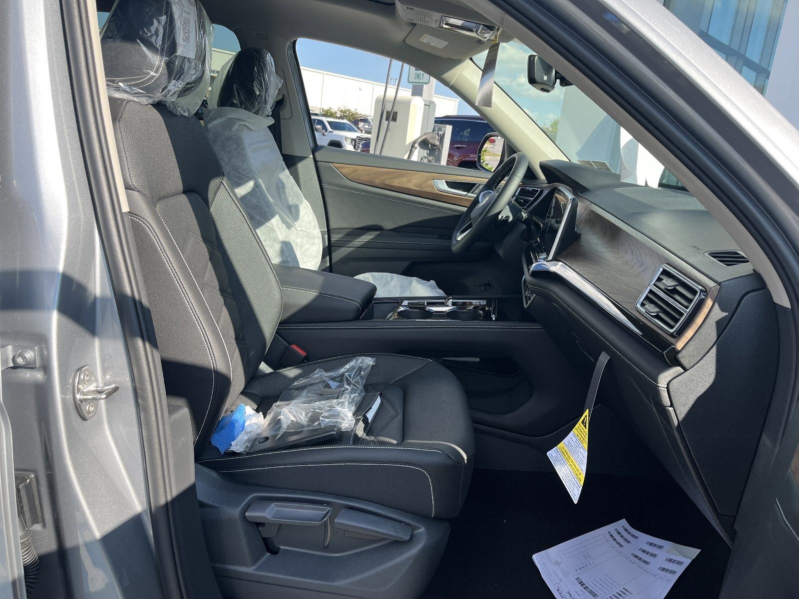 2026 Volkswagen Atlas 2.0T SE w/Technology 4MOTION