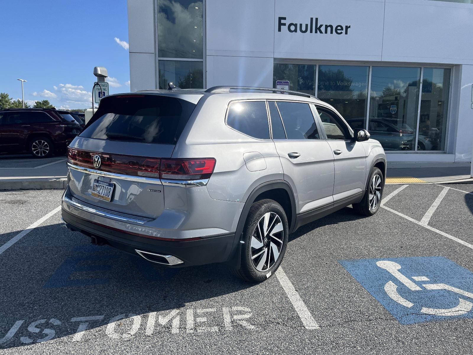 2026 Volkswagen Atlas 2.0T SE w/Technology 4MOTION