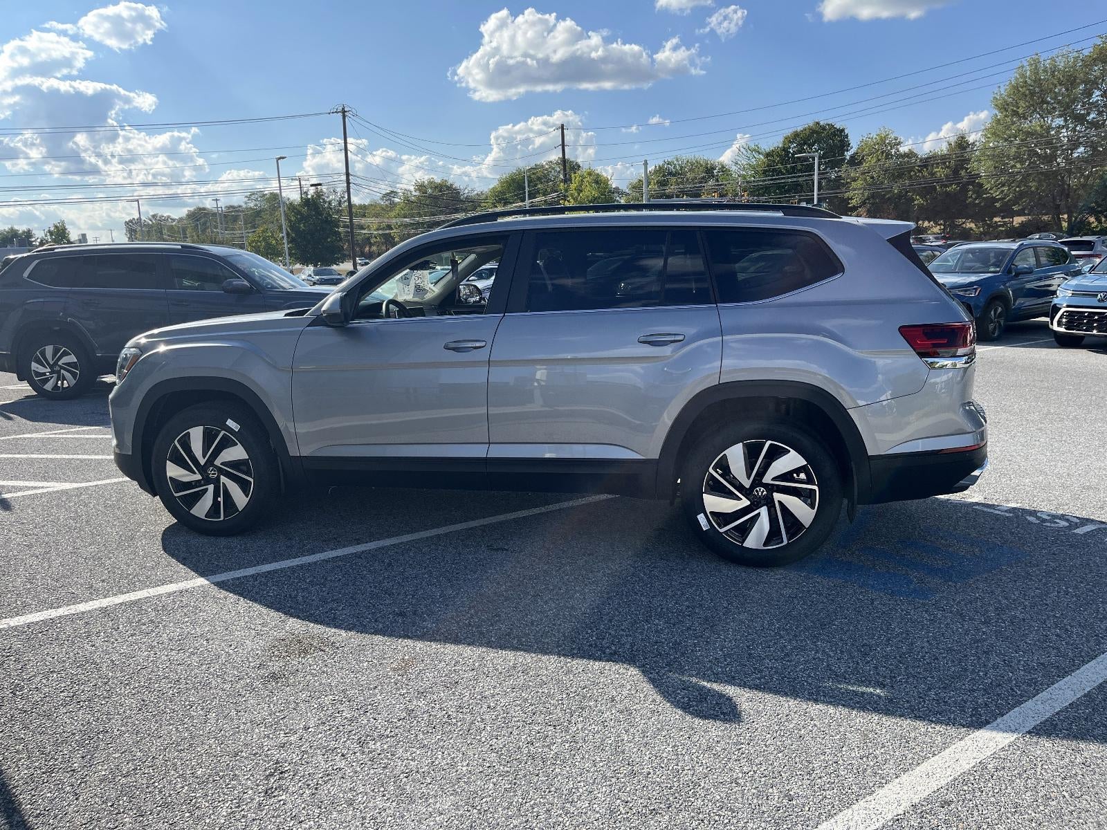 2026 Volkswagen Atlas 2.0T SE w/Technology 4MOTION