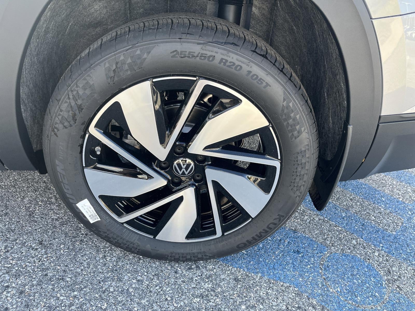 2026 Volkswagen Atlas 2.0T SE w/Technology 4MOTION