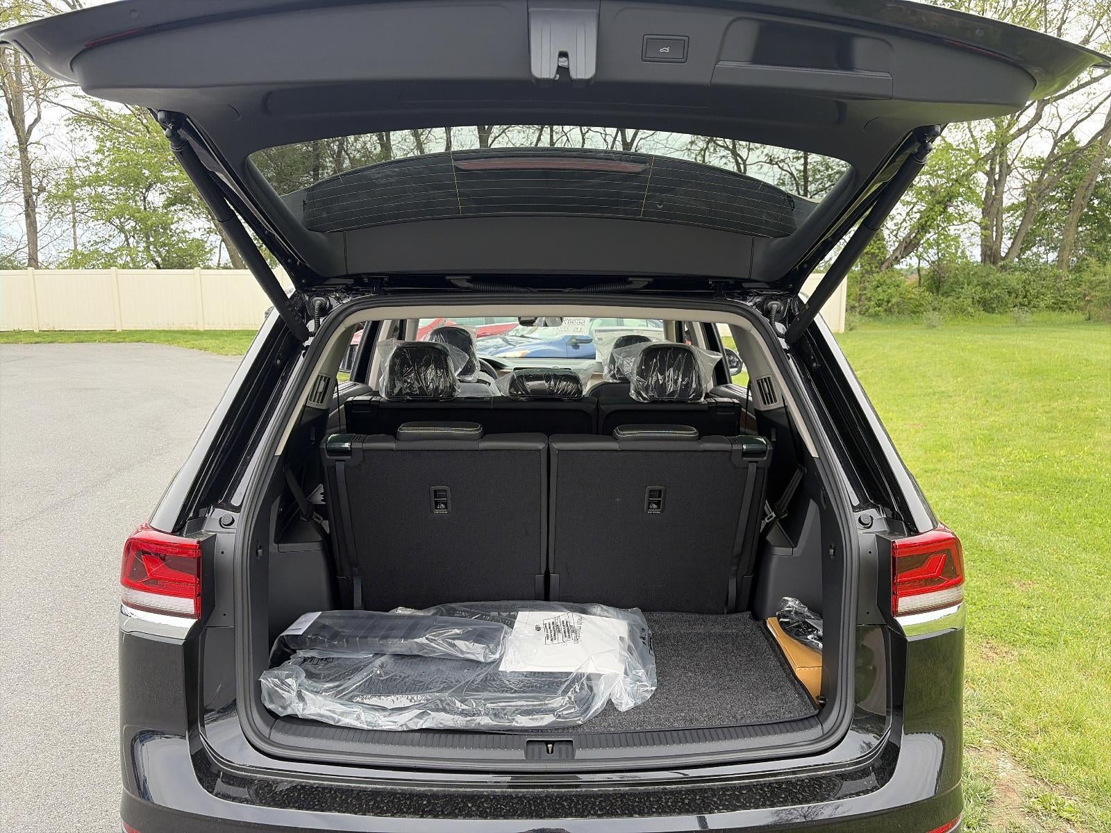 2026 Volkswagen Atlas 2.0T SE w/Technology 4MOTION