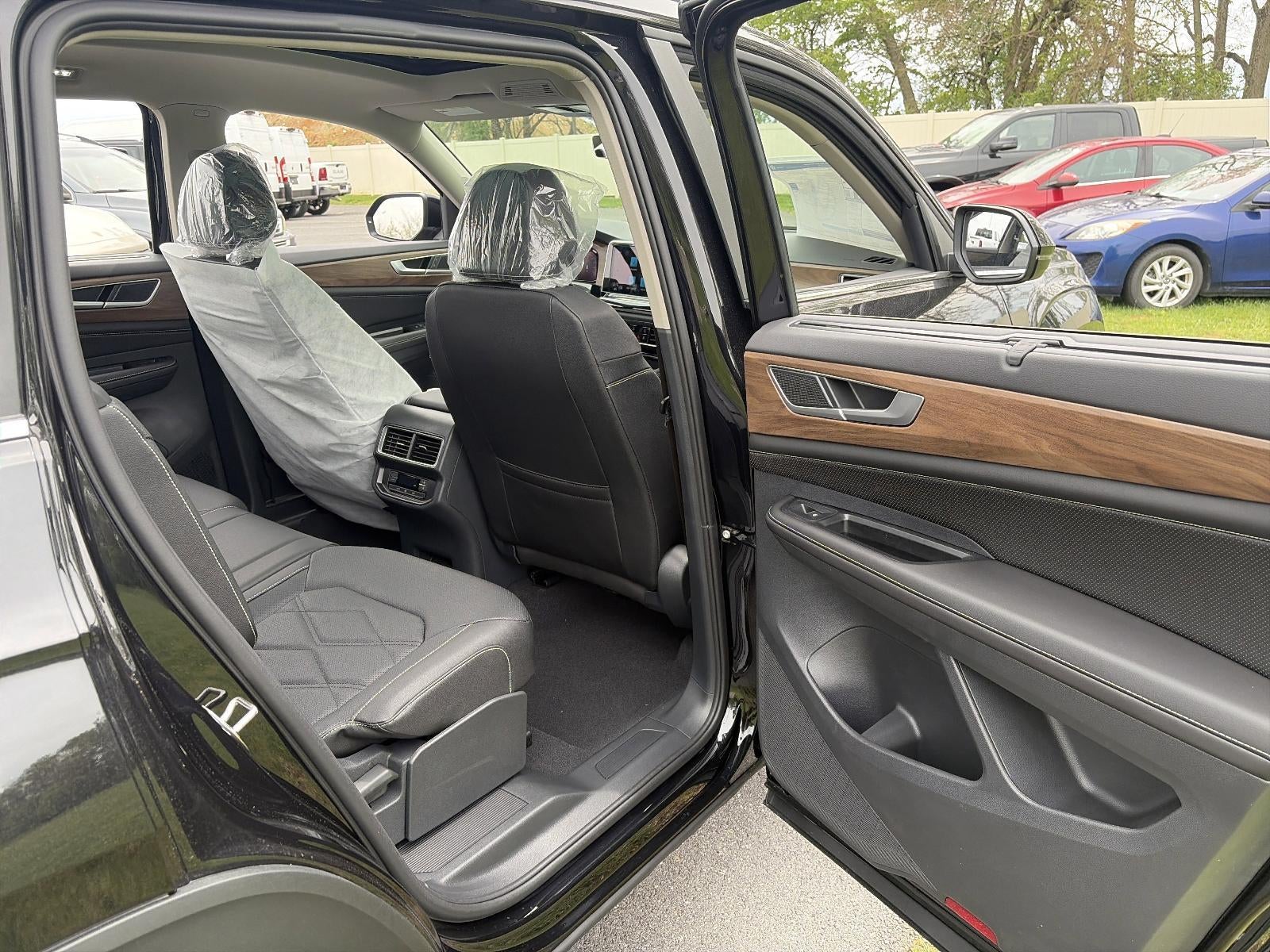 2026 Volkswagen Atlas 2.0T SE w/Technology 4MOTION
