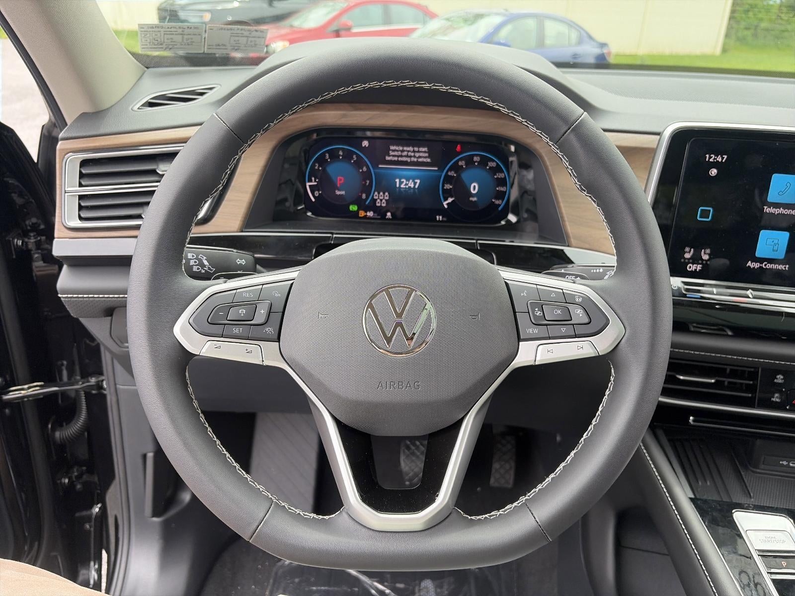 2026 Volkswagen Atlas 2.0T SE w/Technology 4MOTION