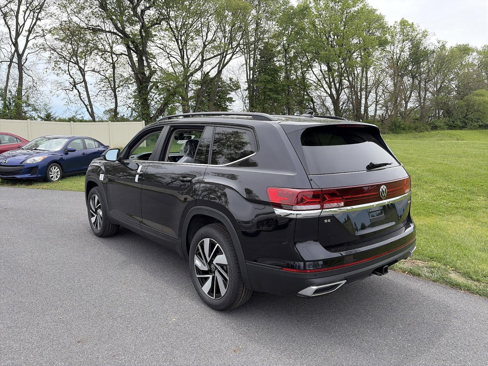 2026 Volkswagen Atlas 2.0T SE w/Technology 4MOTION