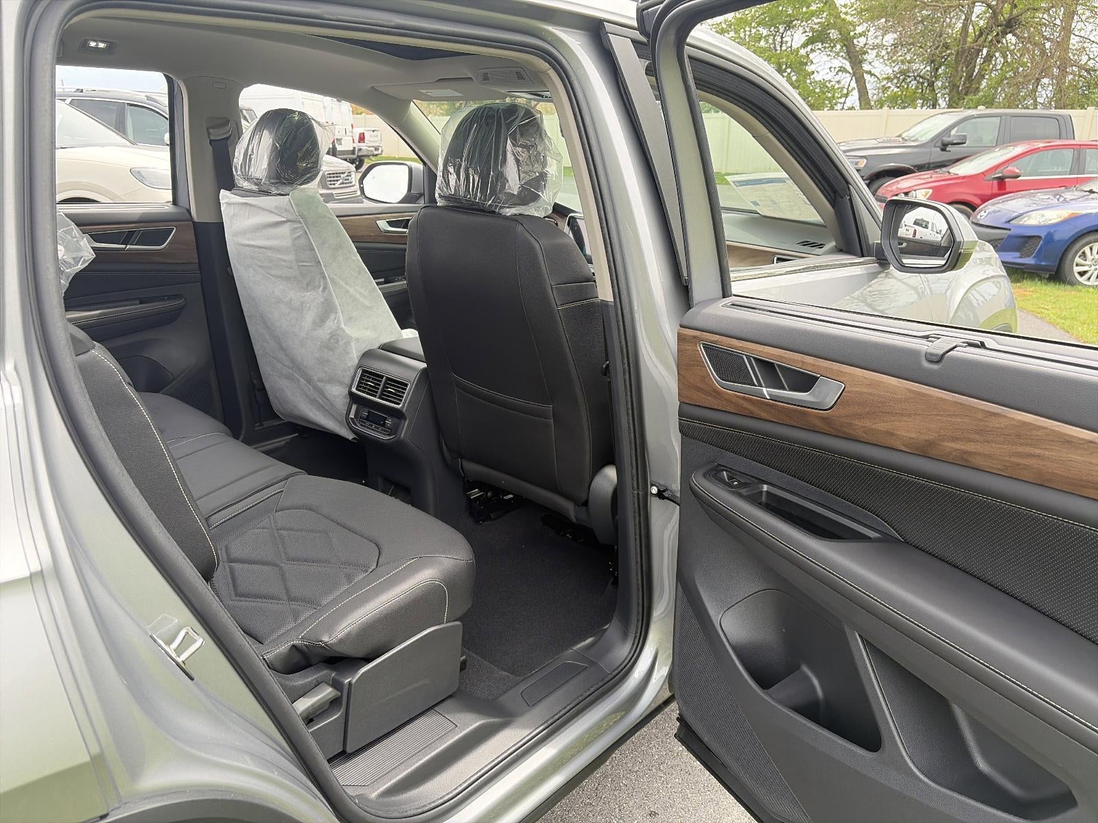 2026 Volkswagen Atlas 2.0T SE w/Technology 4MOTION