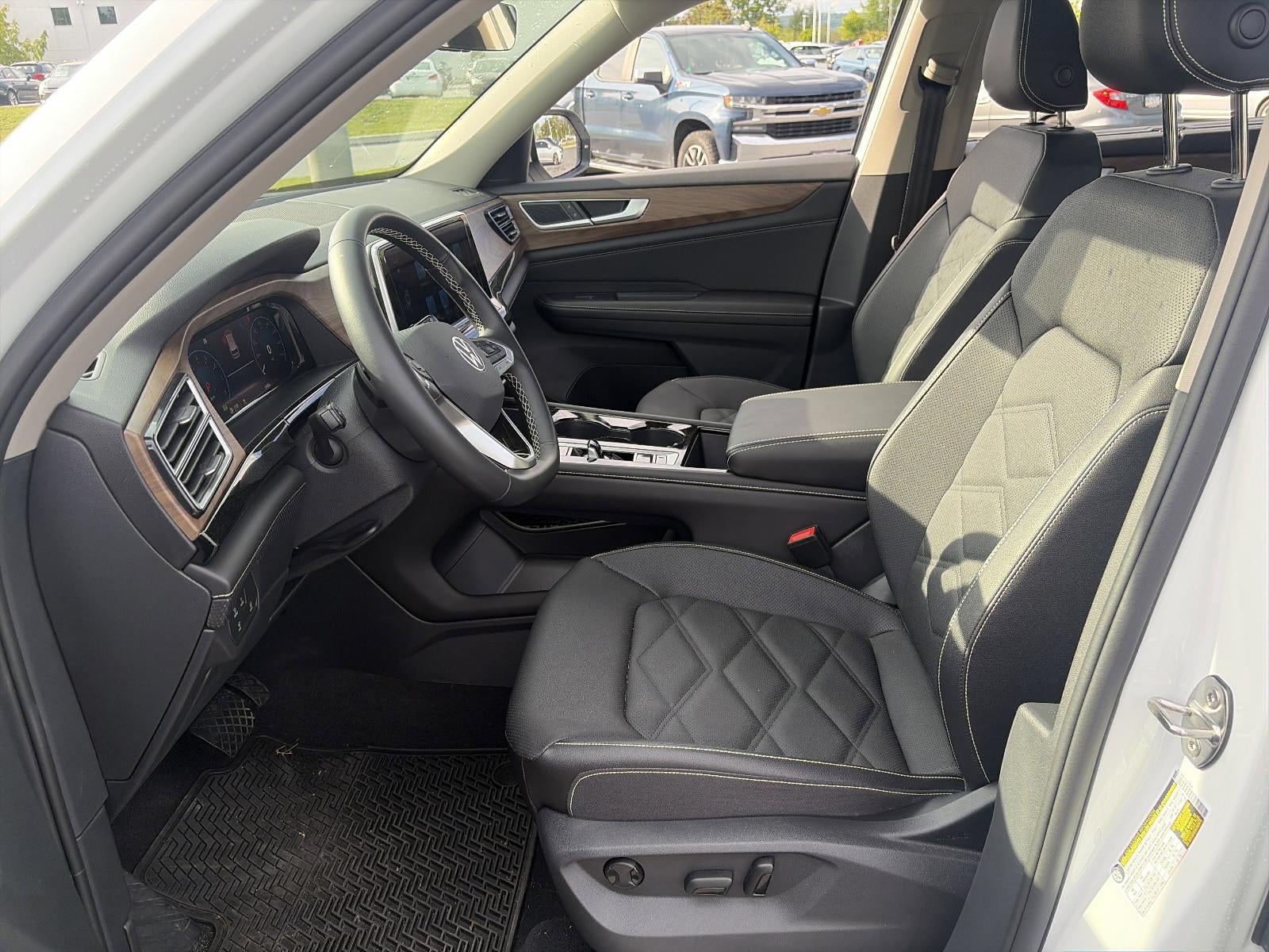 2026 Volkswagen Atlas 2.0T SE w/Technology 4MOTION