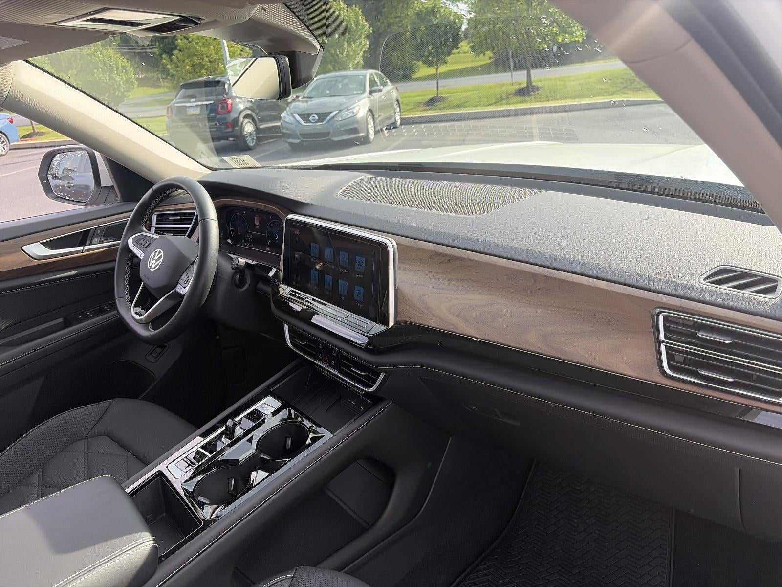 2026 Volkswagen Atlas 2.0T SE w/Technology 4MOTION