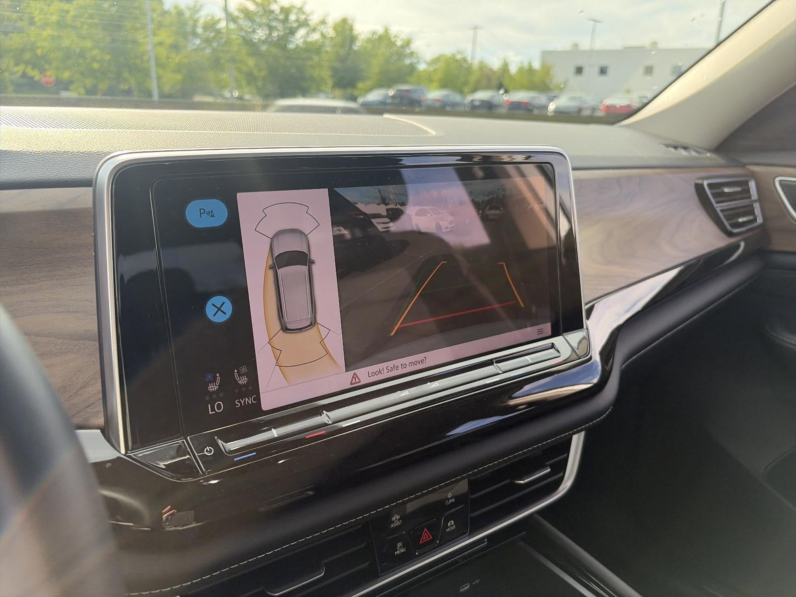 2026 Volkswagen Atlas 2.0T SE w/Technology 4MOTION