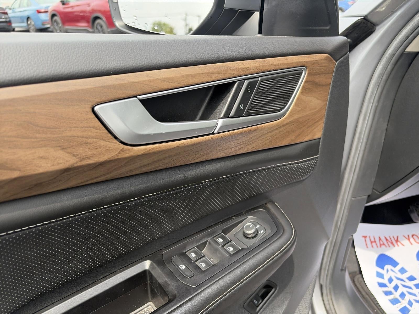 2024 Volkswagen Atlas 2.0T SE w/Technology 4MOTION