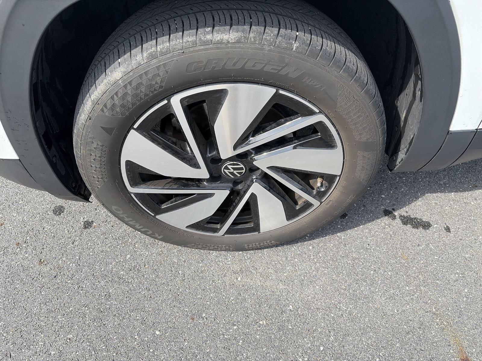 2024 Volkswagen Atlas 2.0T SE w/Technology 4MOTION