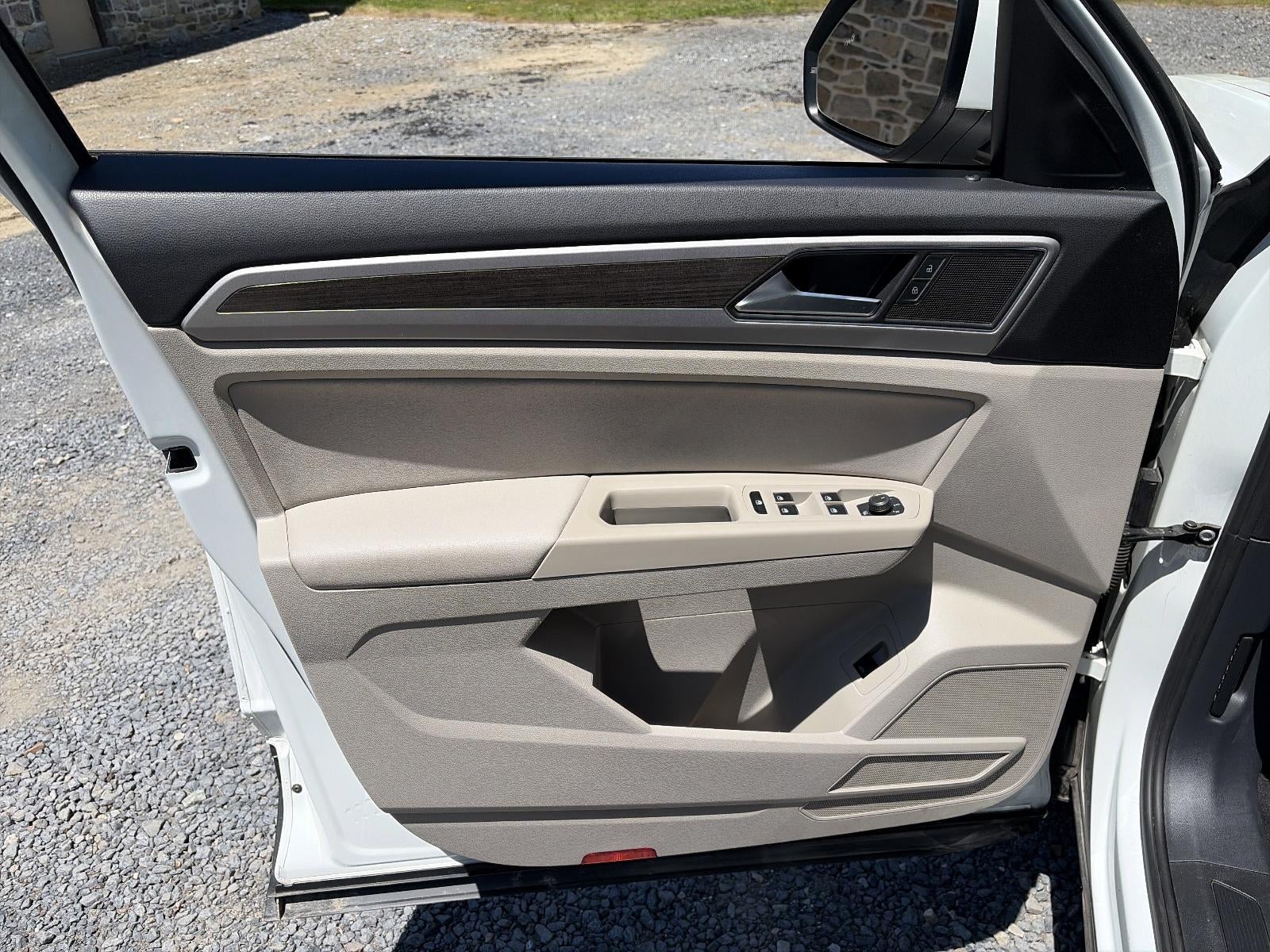 2018 Volkswagen Atlas 3.6L V6 SE w/Technology 4MOTION