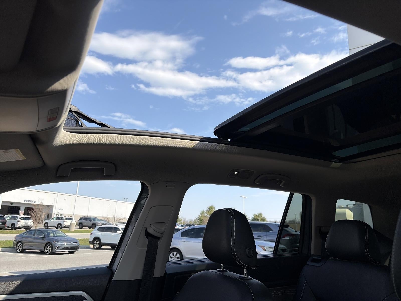 2023 Volkswagen Atlas 3.6L V6 SEL R-Line Black 4MOTION