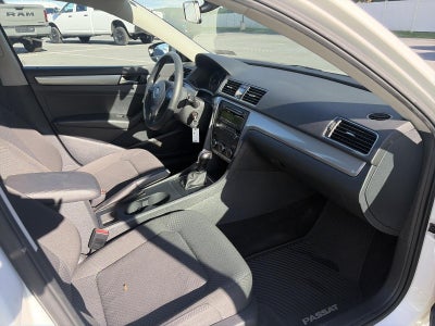 2012 Volkswagen Passat 4dr Sdn 2.5L Auto S PZEV
