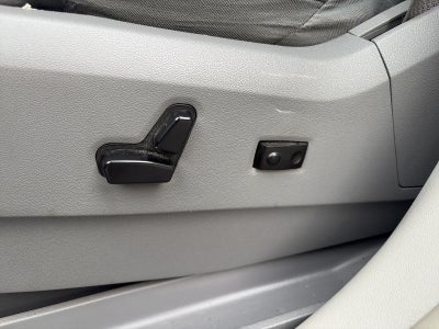 2014 Volkswagen Routan 4dr Wgn SE w/RSE & Navigation