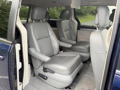 2014 Volkswagen Routan 4dr Wgn SE w/RSE & Navigation