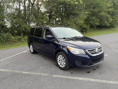2014 Volkswagen Routan 4dr Wgn SE w/RSE & Navigation