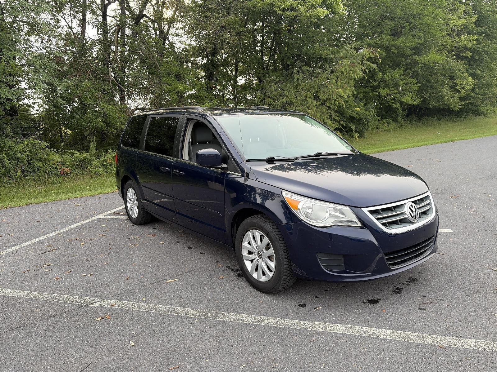 2014 Volkswagen Routan 4dr Wgn SE w/RSE & Navigation