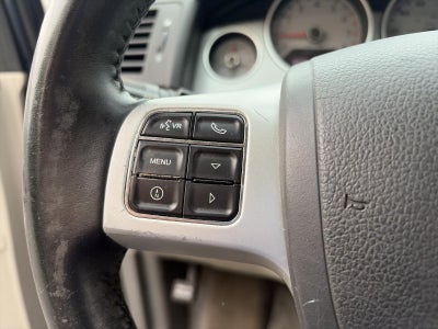 2014 Volkswagen Routan 4dr Wgn SE w/RSE & Navigation