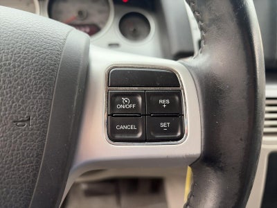 2014 Volkswagen Routan 4dr Wgn SE w/RSE & Navigation