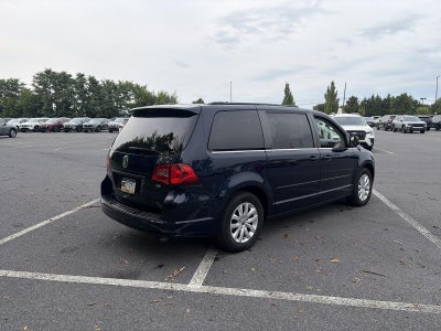 2014 Volkswagen Routan 4dr Wgn SE w/RSE & Navigation
