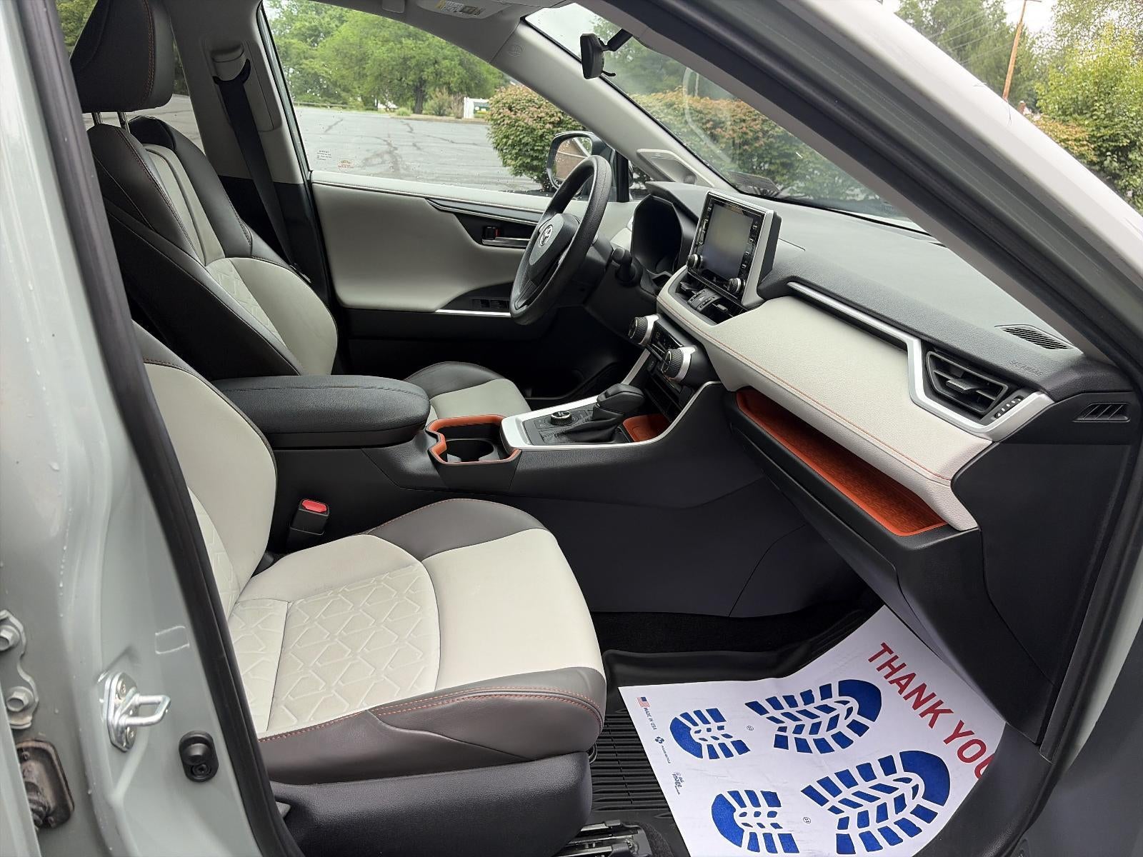 2019 Toyota RAV4 Adventure AWD (Natl)