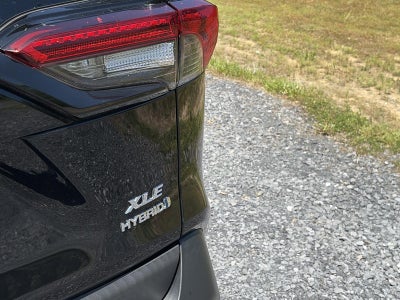 2021 Toyota RAV4 Hybrid XLE AWD (Natl)